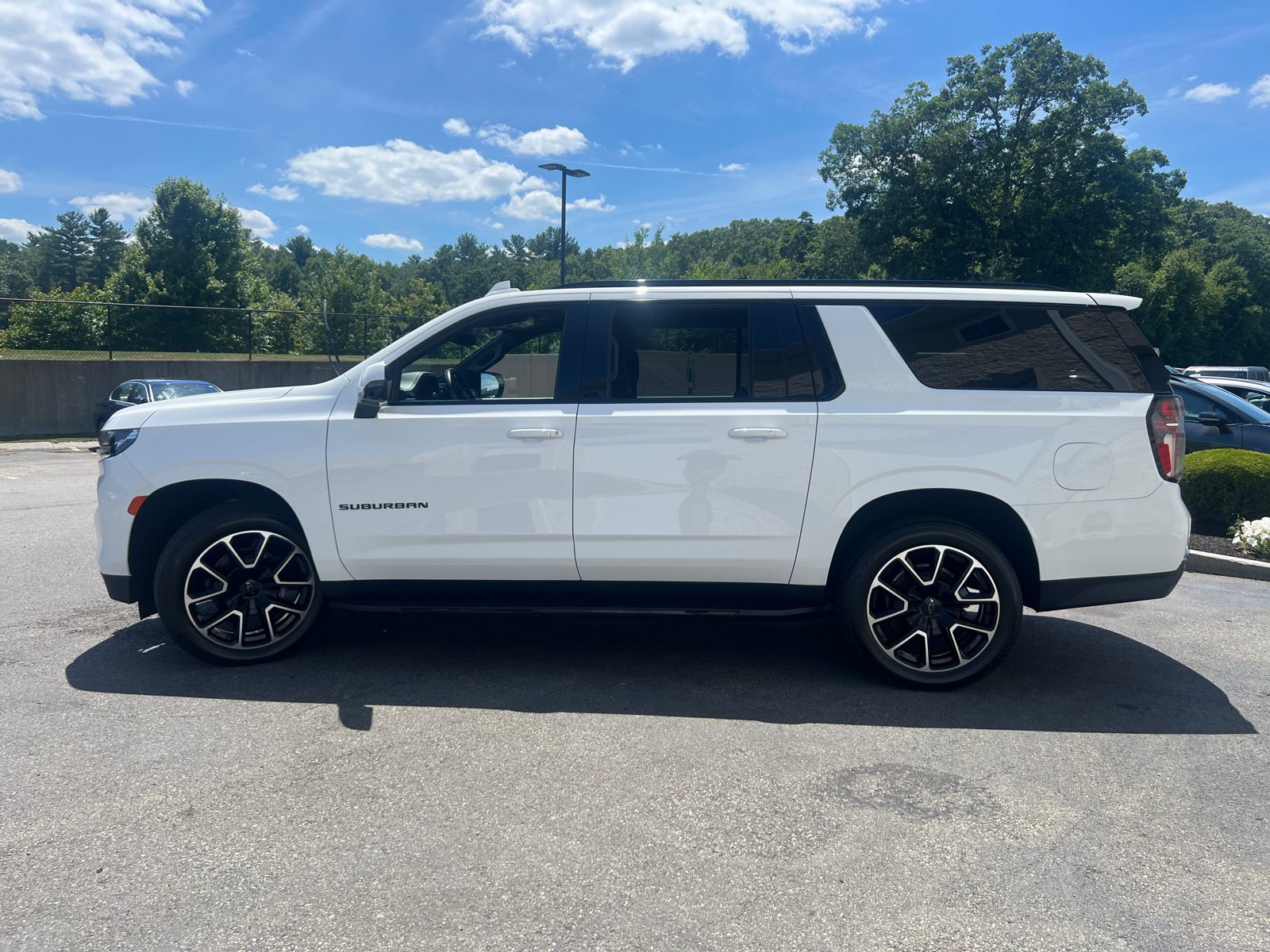 2022 Chevrolet Suburban RST 5