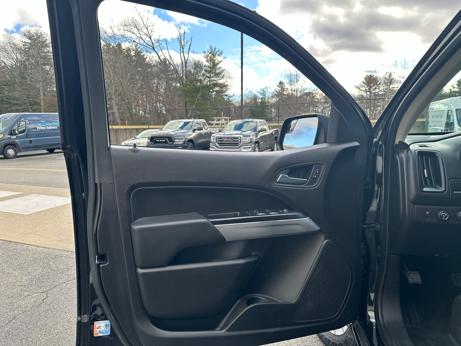 2017 Chevrolet Colorado LT 17