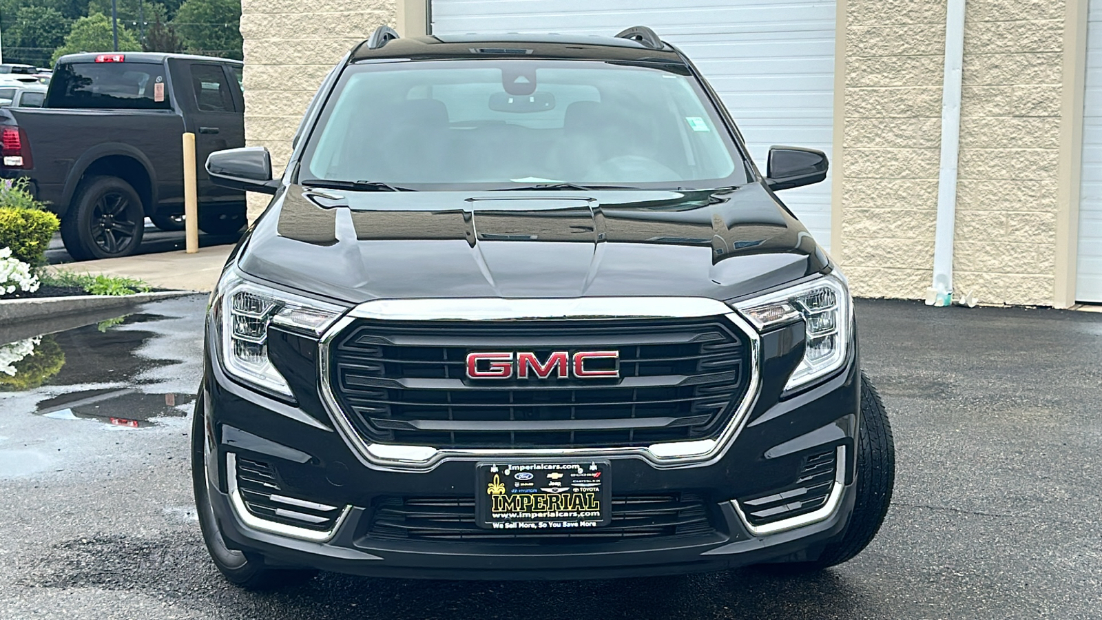 2022 GMC Terrain SLE 3