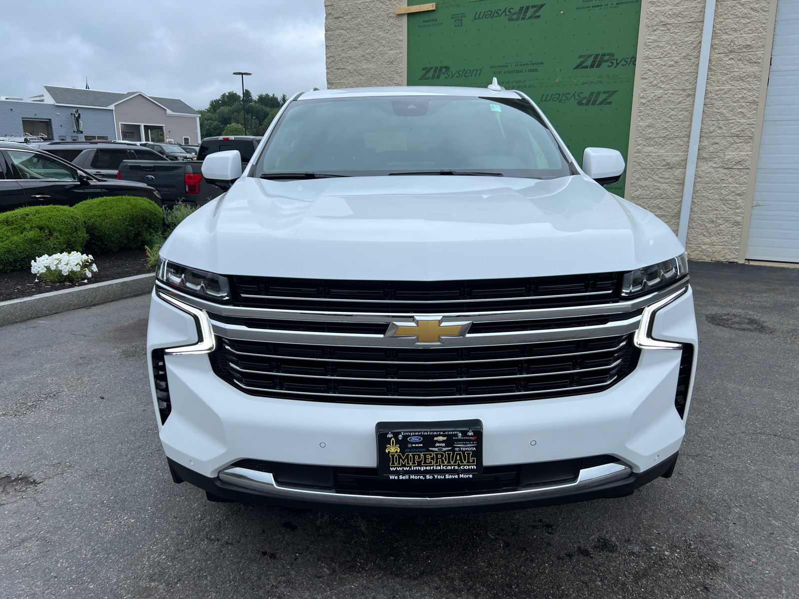 2024 Chevrolet Suburban LT 3