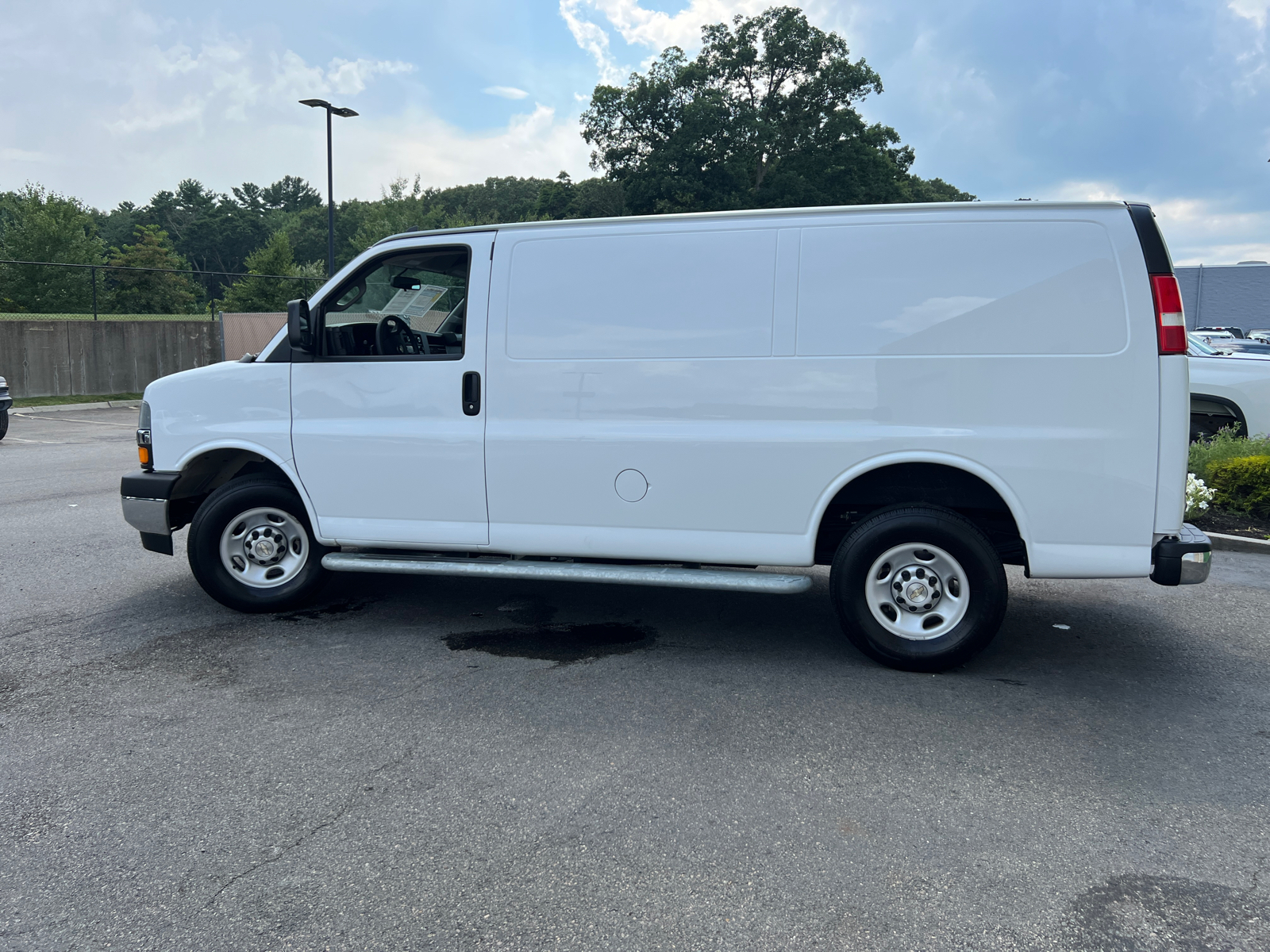 2023 Chevrolet Express 2500 Work Van 5