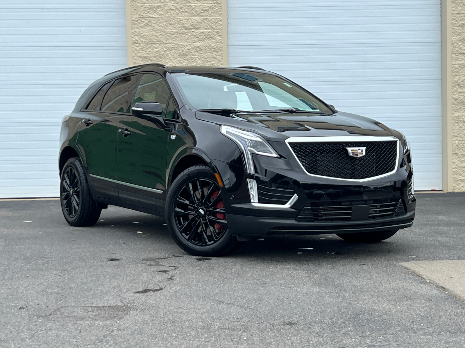 2022 Cadillac XT5 Sport 1