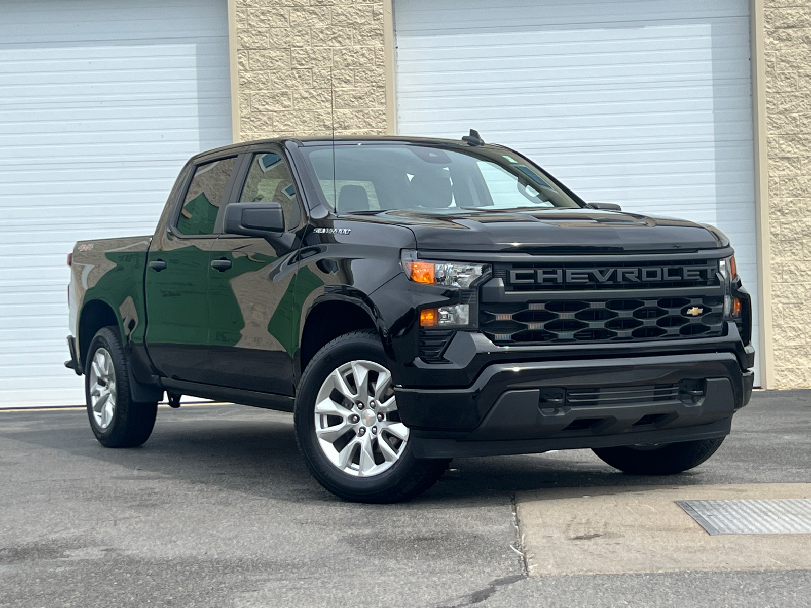 2024 Chevrolet Silverado 1500 Custom 2