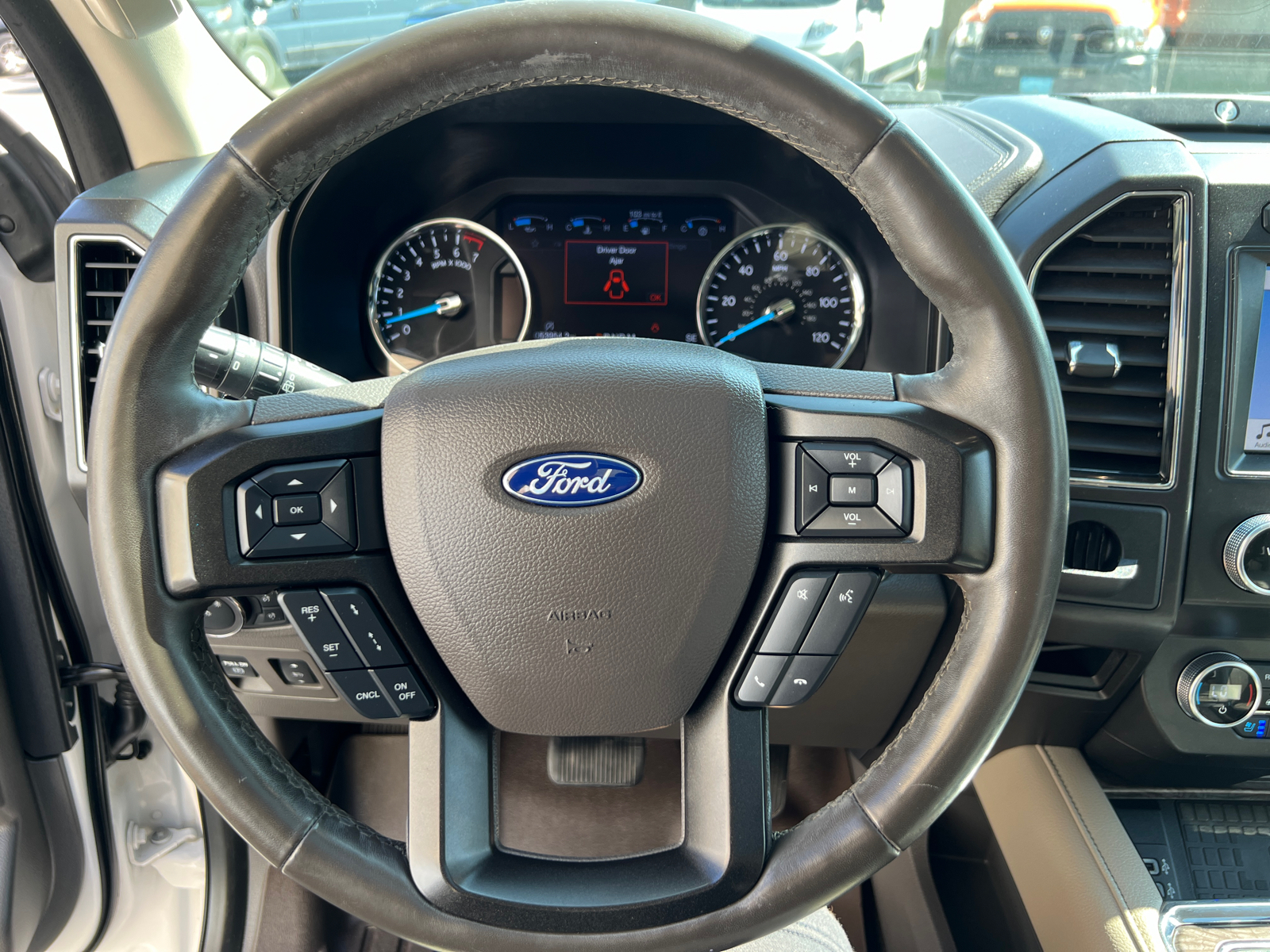 2019 Ford Expedition Limited 23