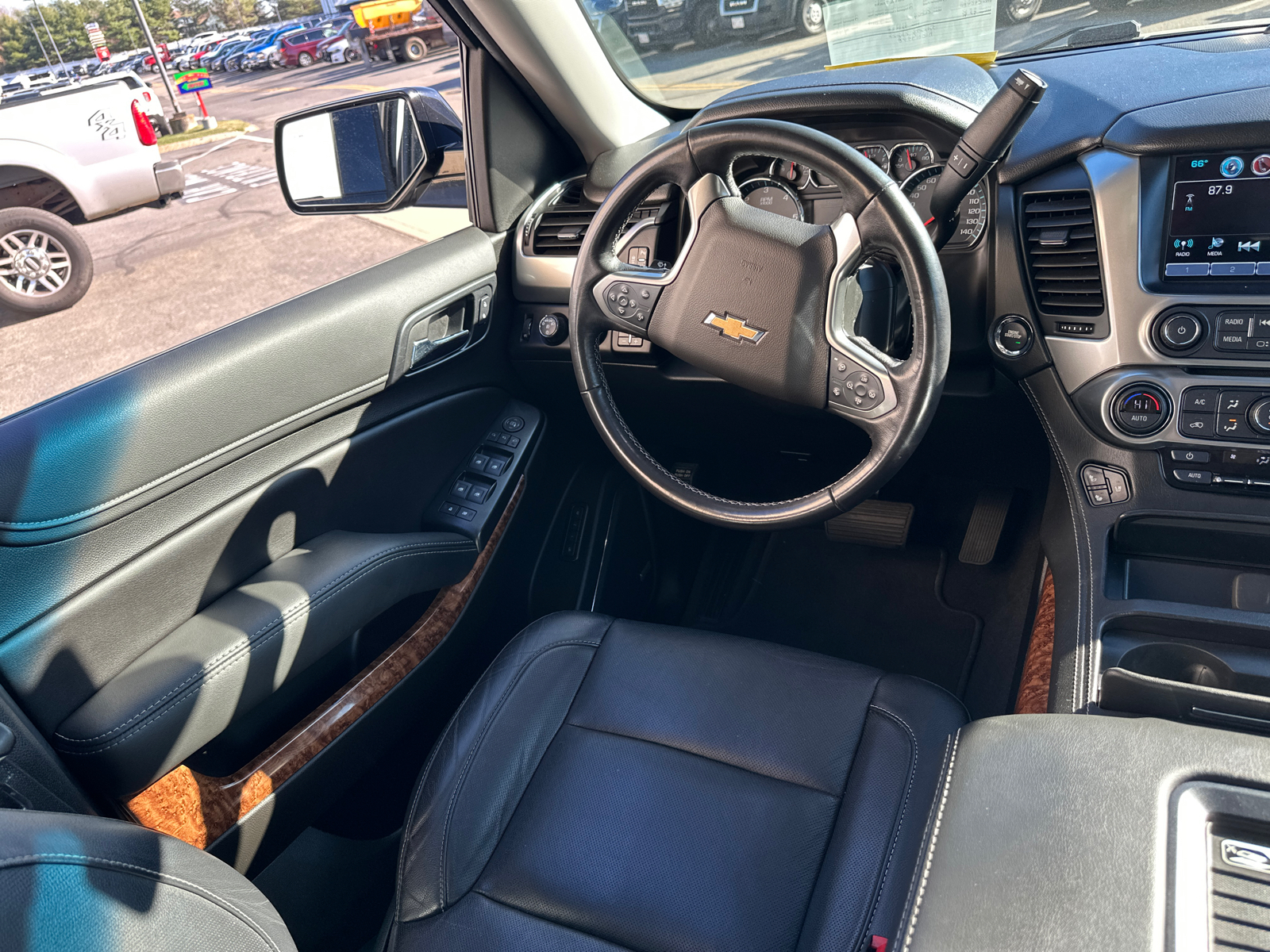 2019 Chevrolet Tahoe Premier 16