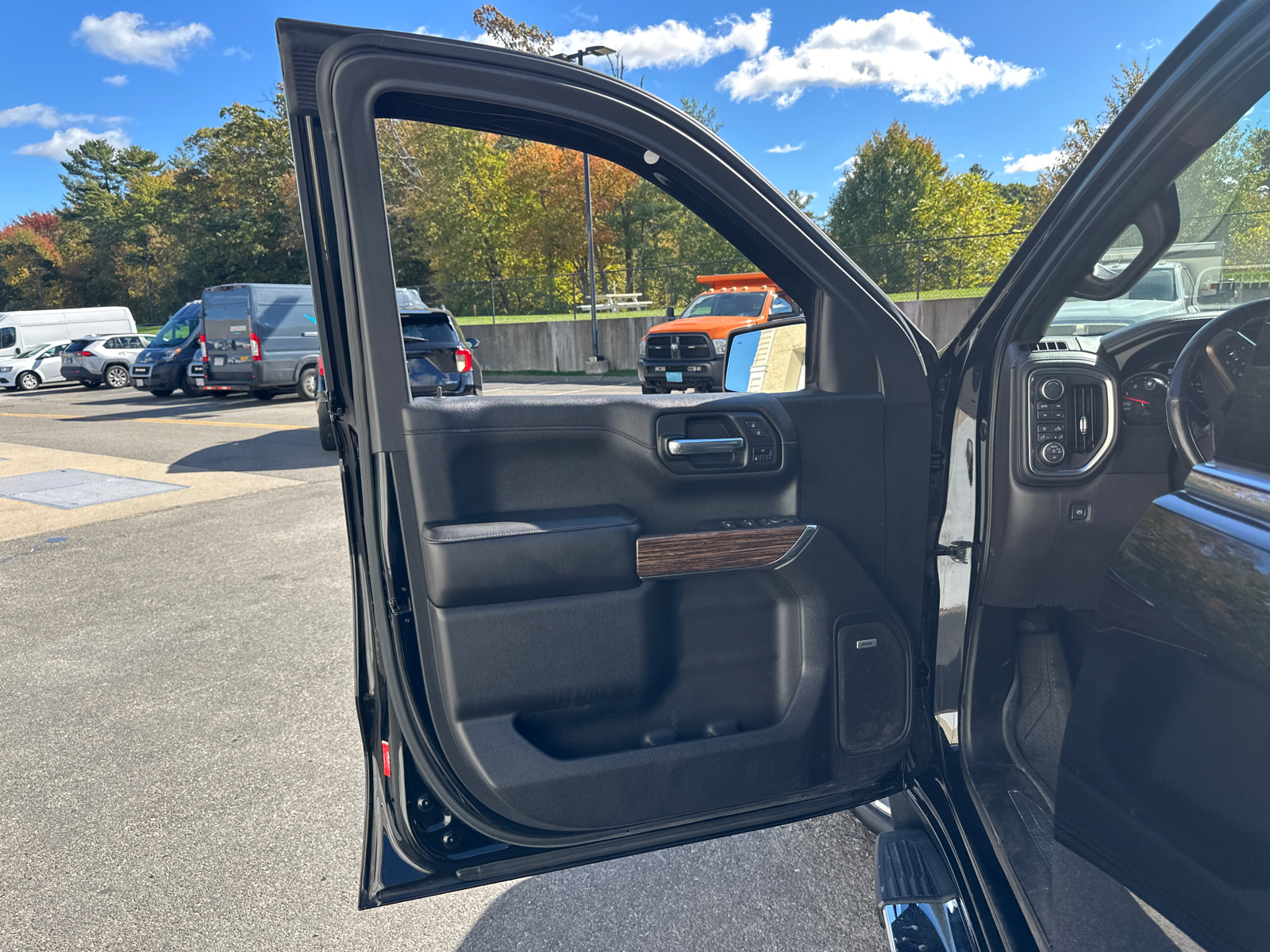 2019 Chevrolet Silverado 1500 High Country 18