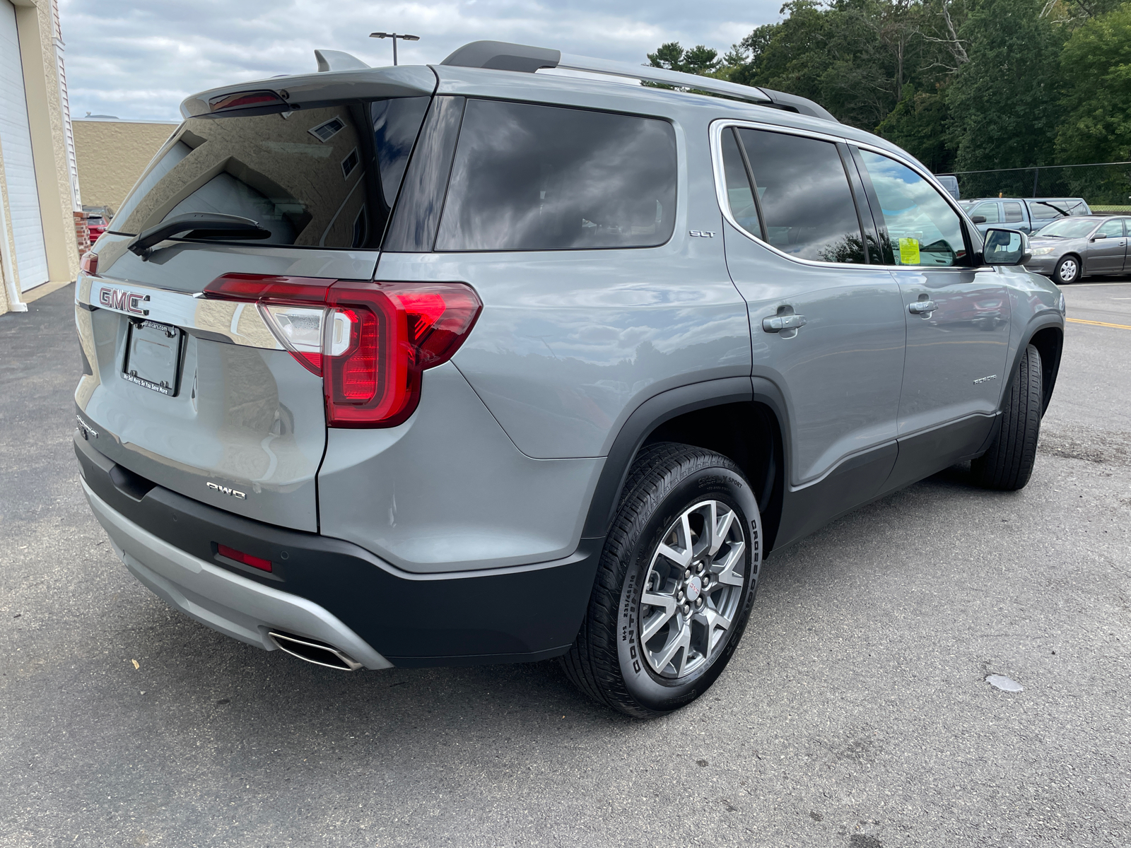 2023 GMC Acadia SLT 15