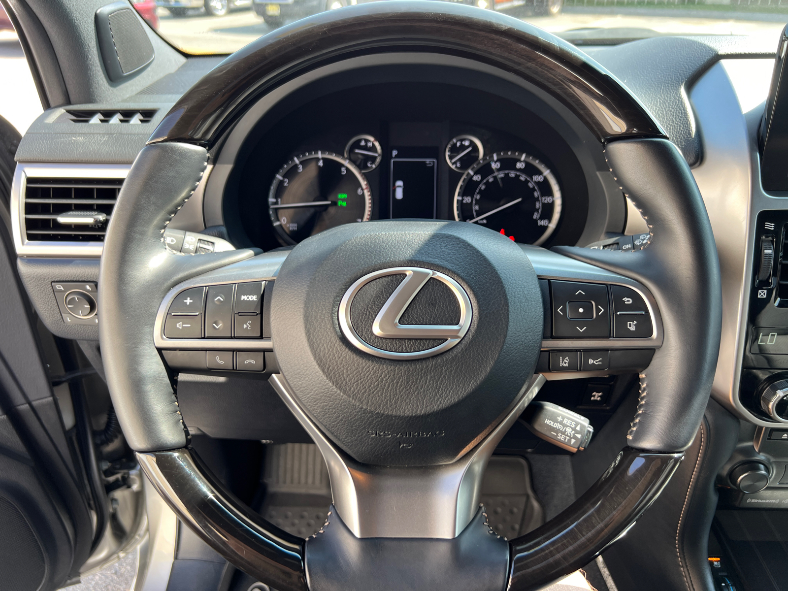 2023 Lexus GX 460 Luxury 23