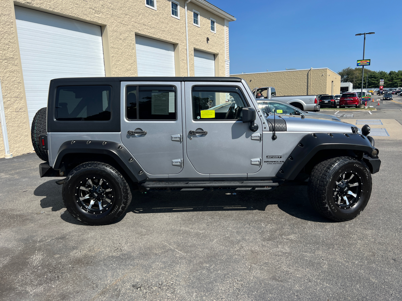 2015 Jeep Wrangler Unlimited Sport 12