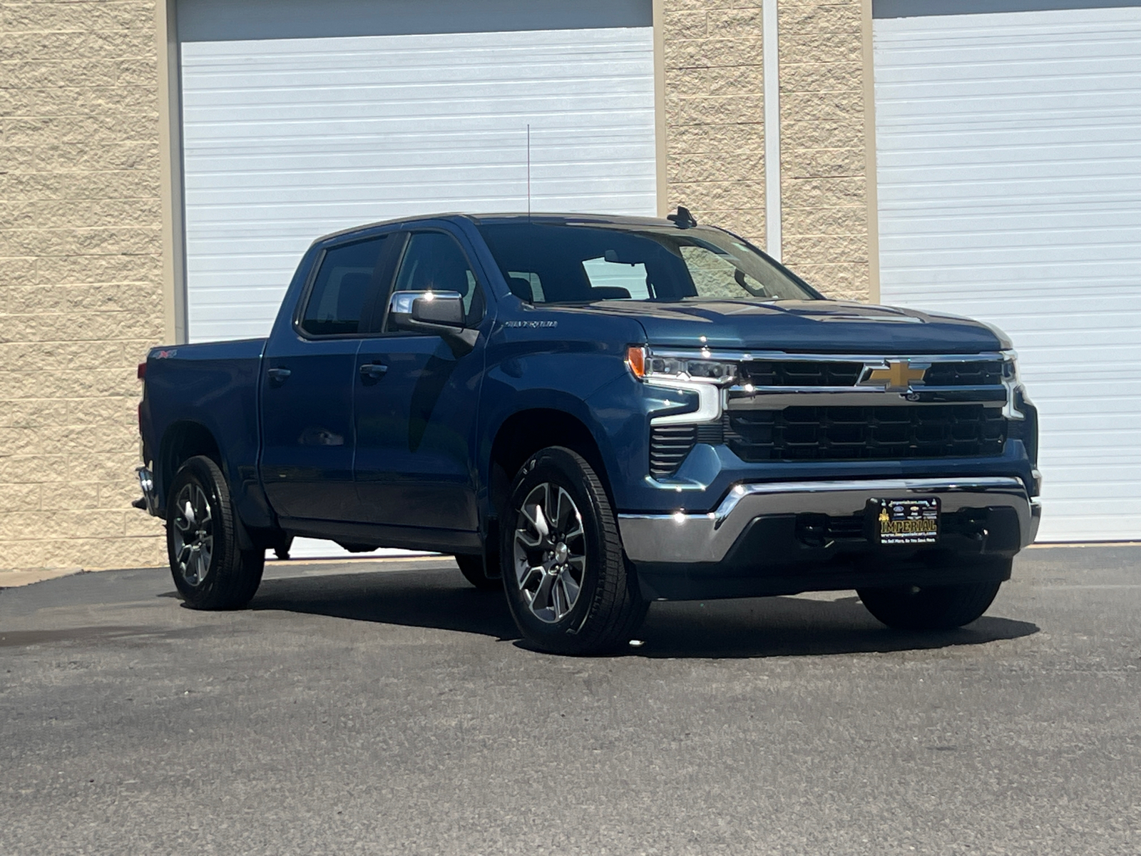 2024 Chevrolet Silverado 1500 LT 2