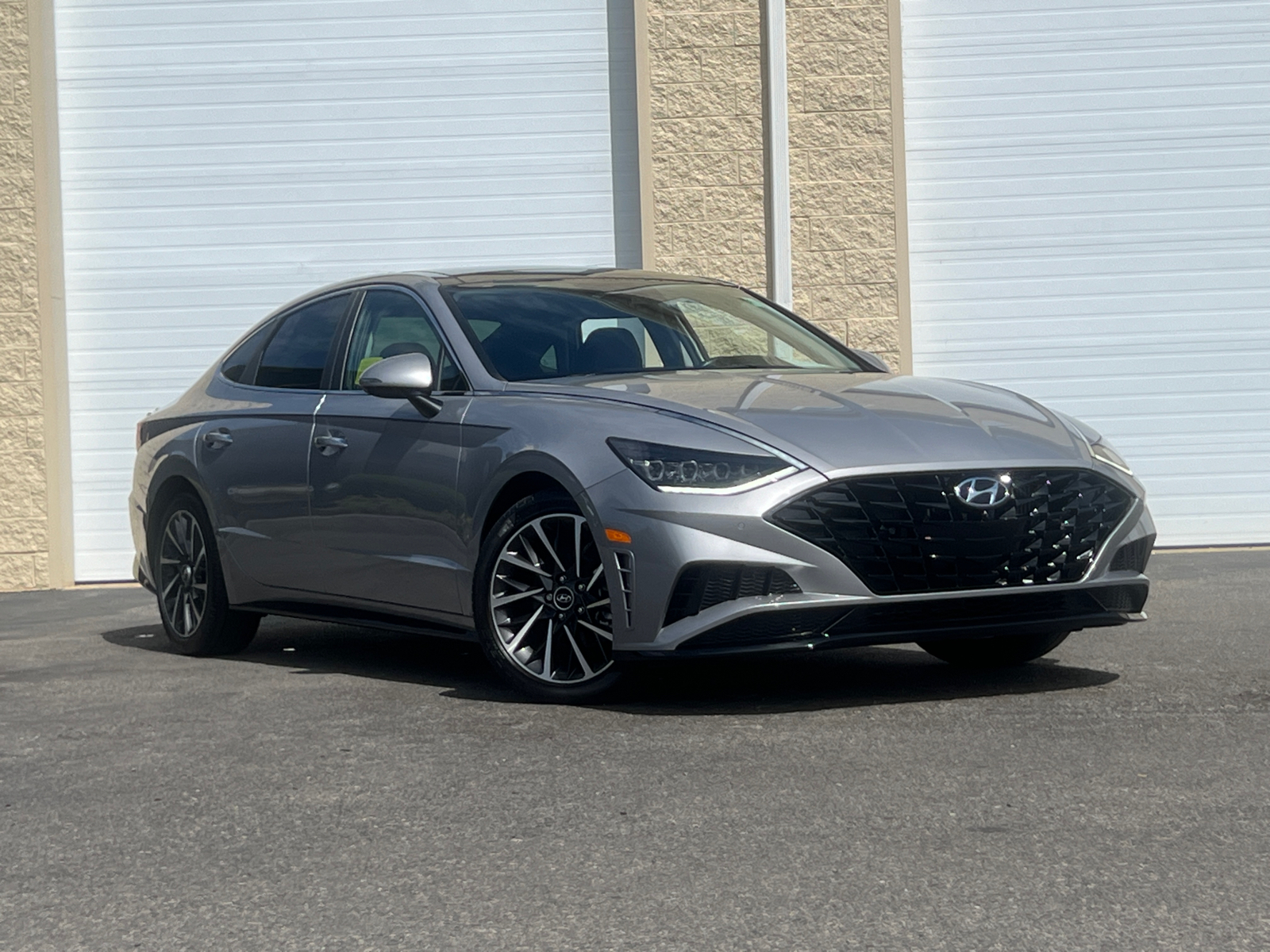 2023 Hyundai Sonata Limited 1