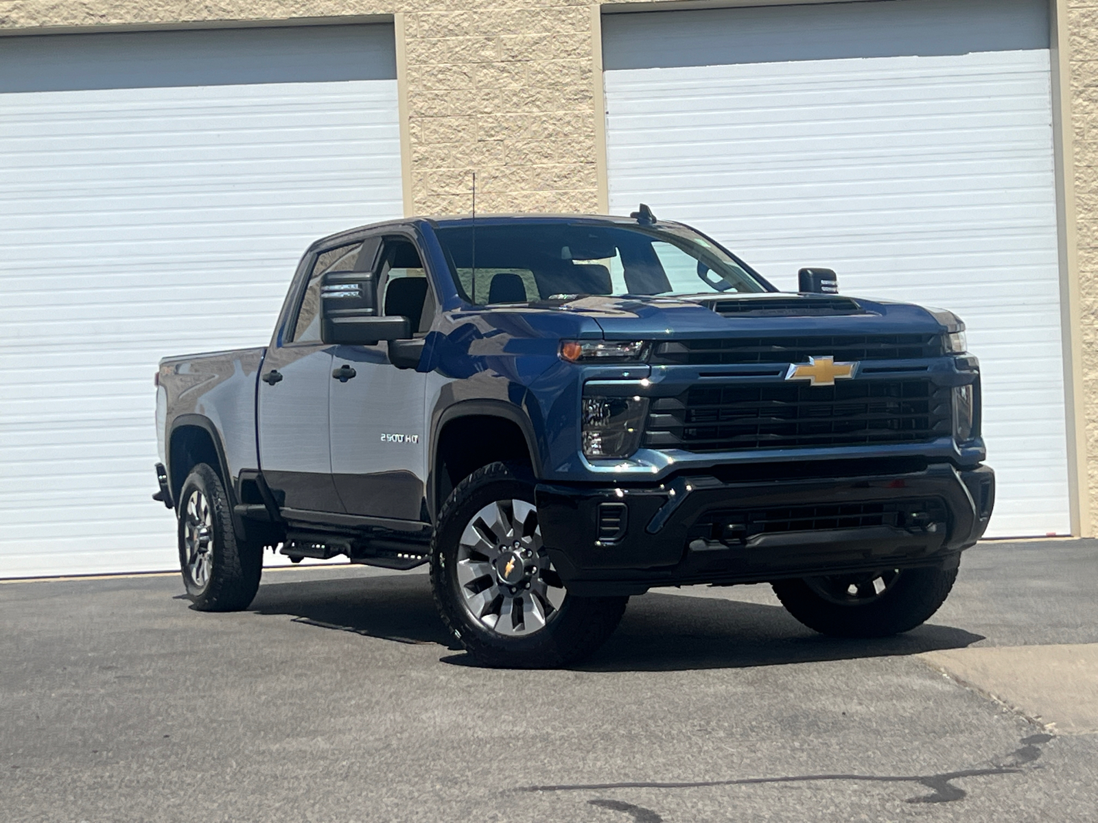 2024 Chevrolet Silverado 2500HD Custom 2