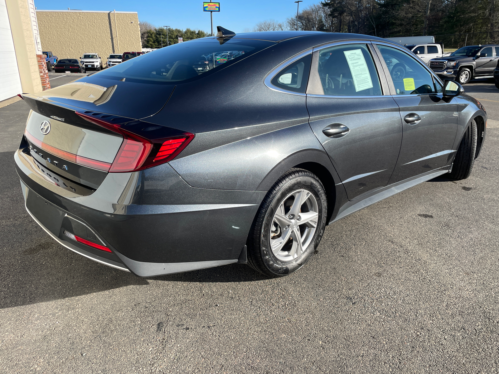 2023 Hyundai Sonata SE 9