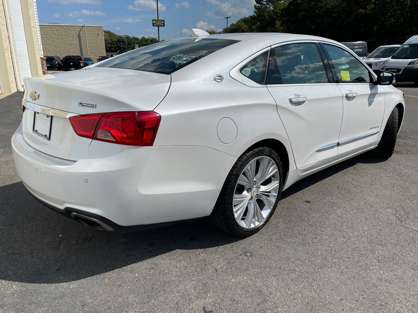 2017 Chevrolet Impala Premier 13