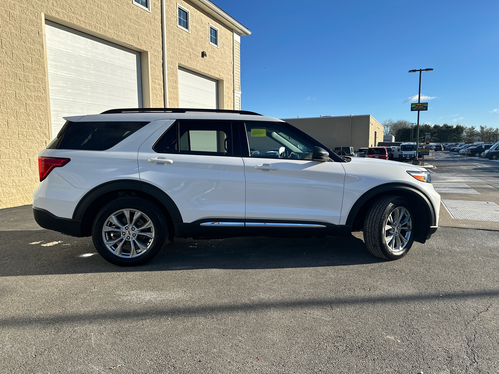 2023 Ford Explorer XLT 11