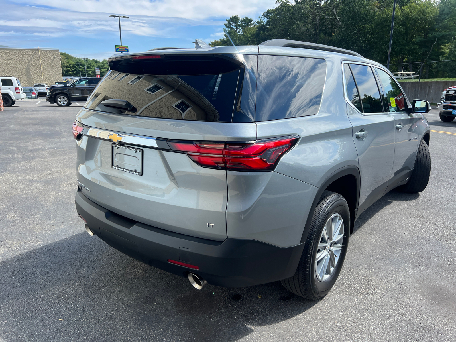 2023 Chevrolet Traverse LT 10