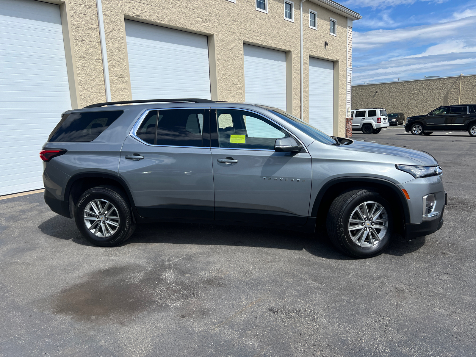 2023 Chevrolet Traverse LT 11