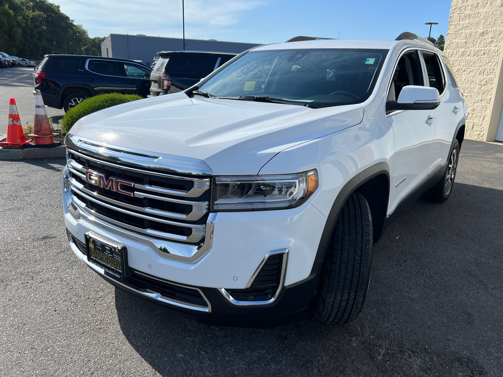 2023 GMC Acadia SLE 4