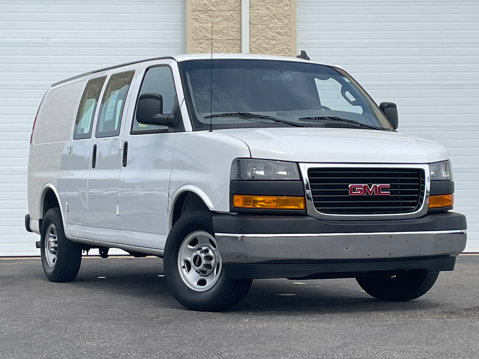 2021 GMC Savana 2500 Work Van 1