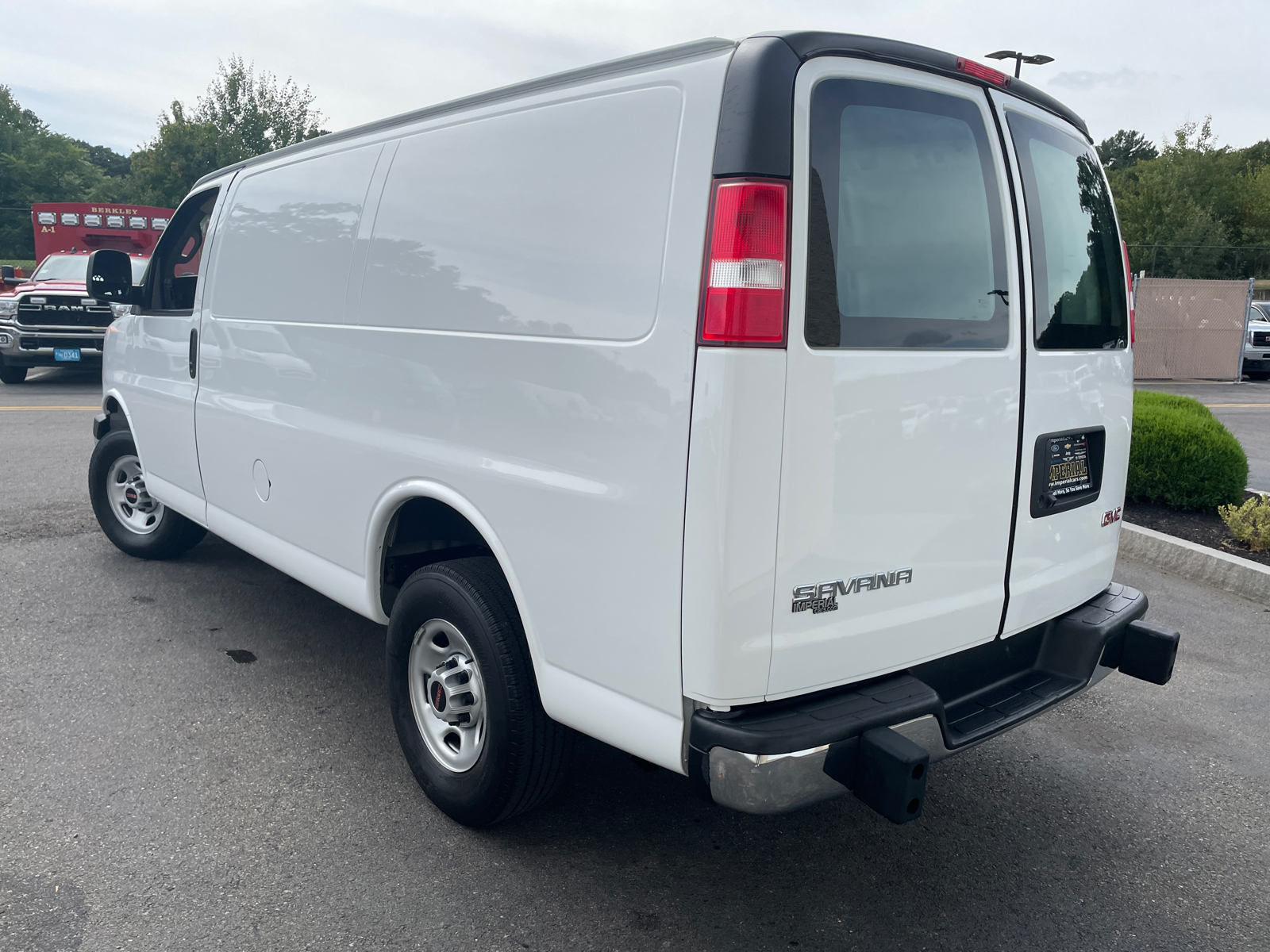 2021 GMC Savana 2500 Work Van 7