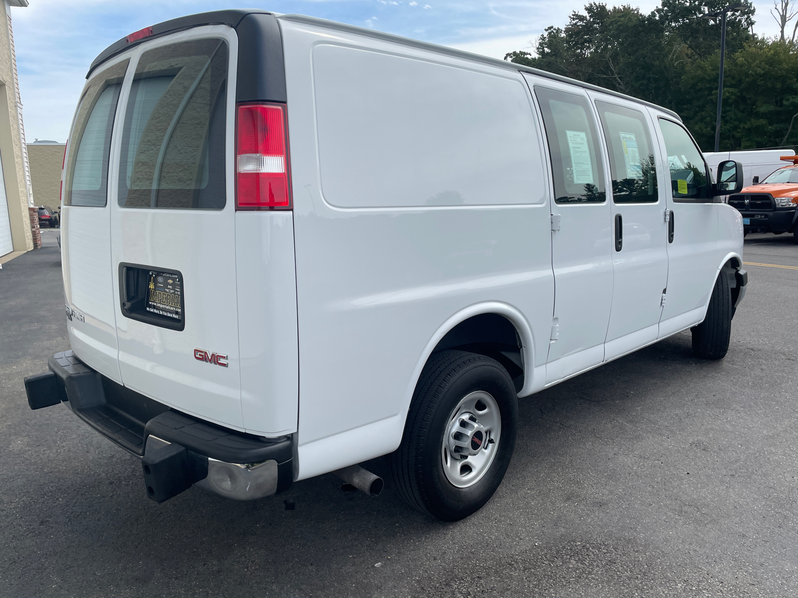 2021 GMC Savana 2500 Work Van 11