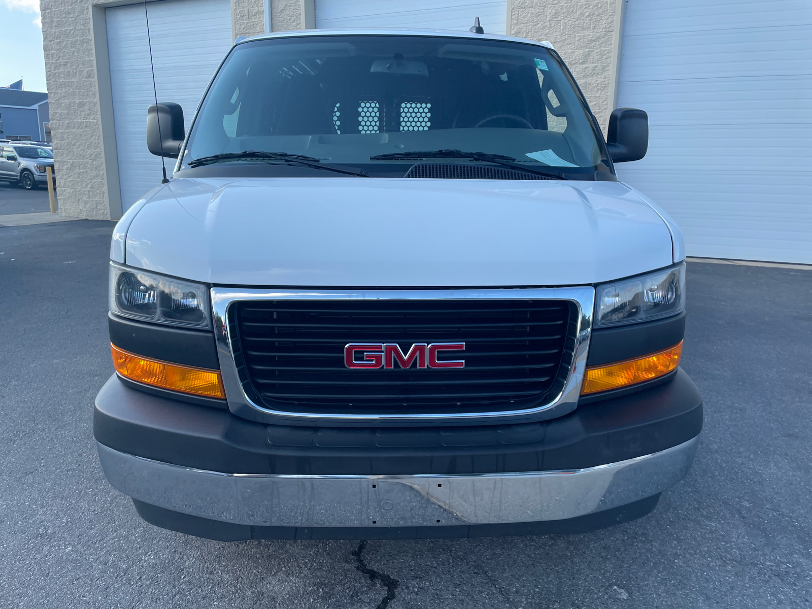 2022 GMC Savana 2500 Work Van 3