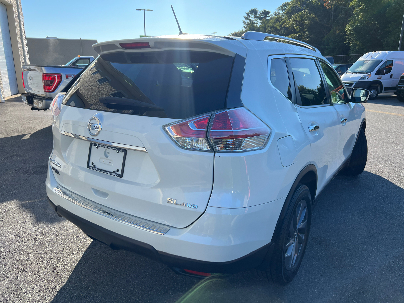 2016 Nissan Rogue SL 10