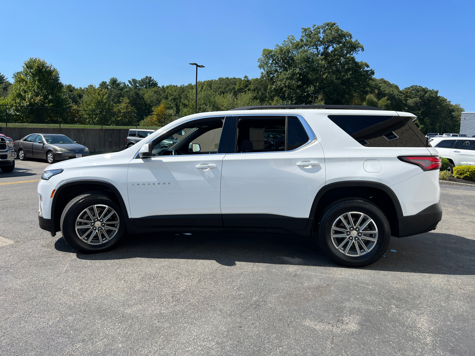 2023 Chevrolet Traverse LT 5