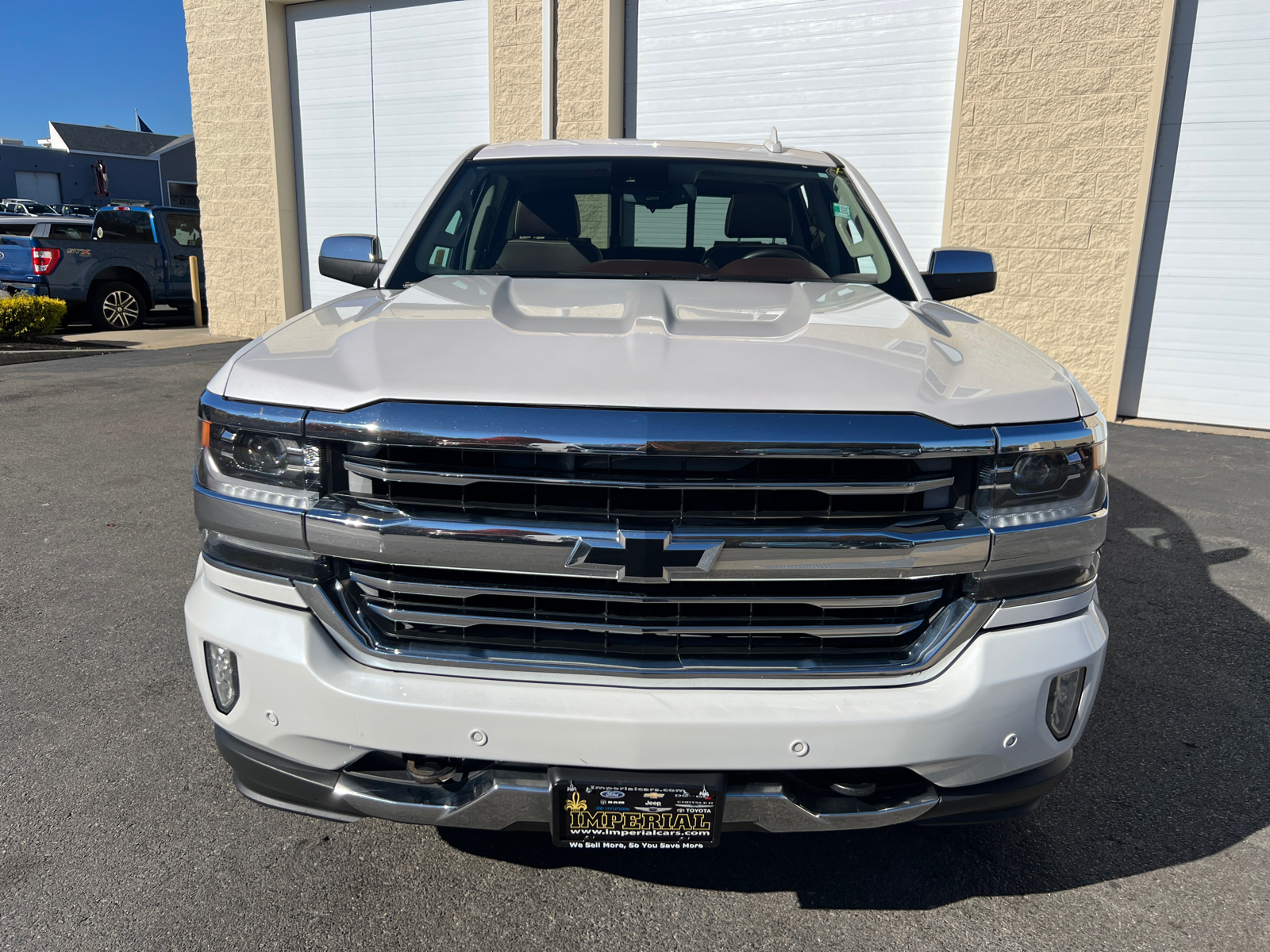 2017 Chevrolet Silverado 1500 High Country 3