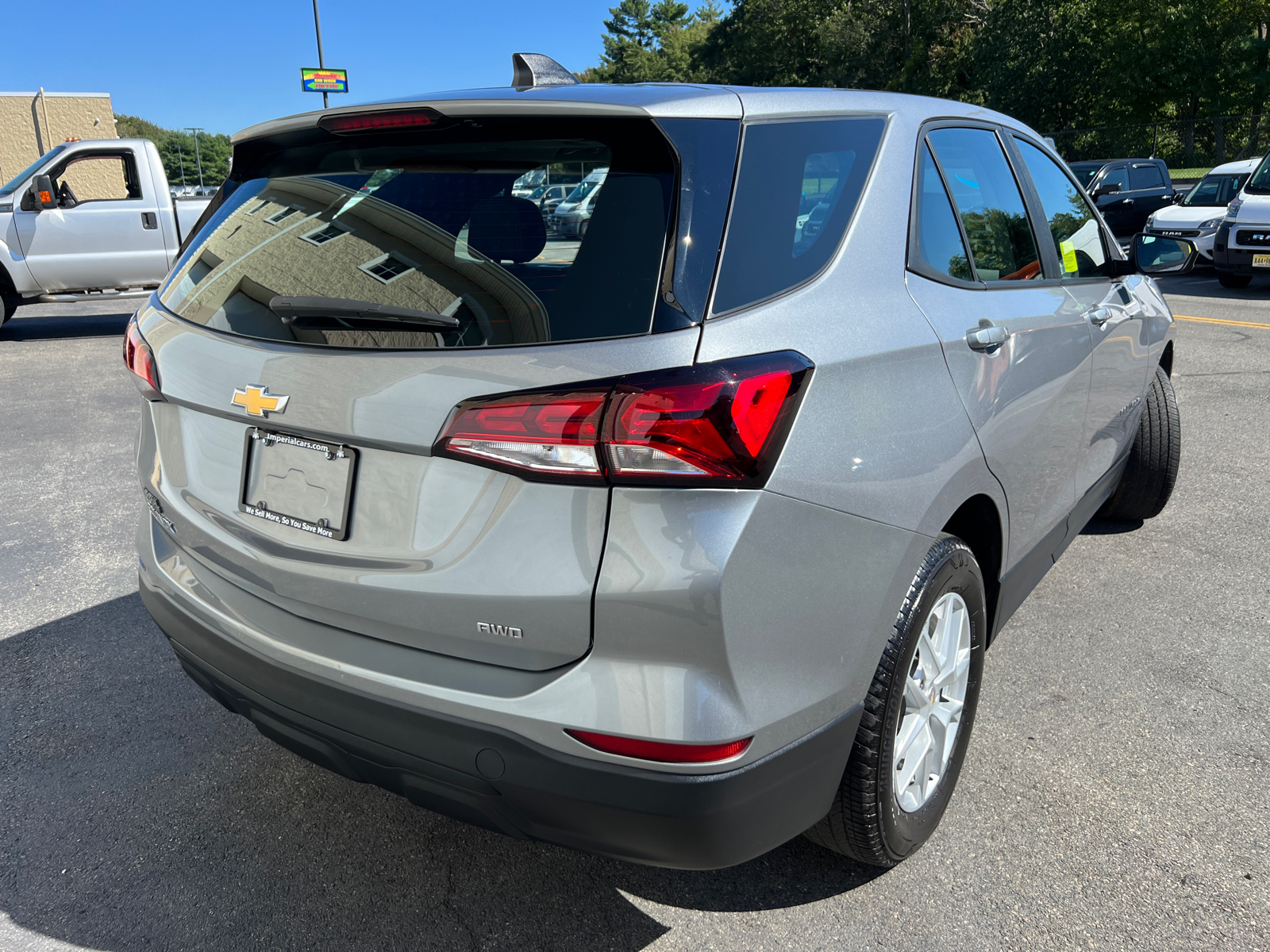 2023 Chevrolet Equinox LS 10