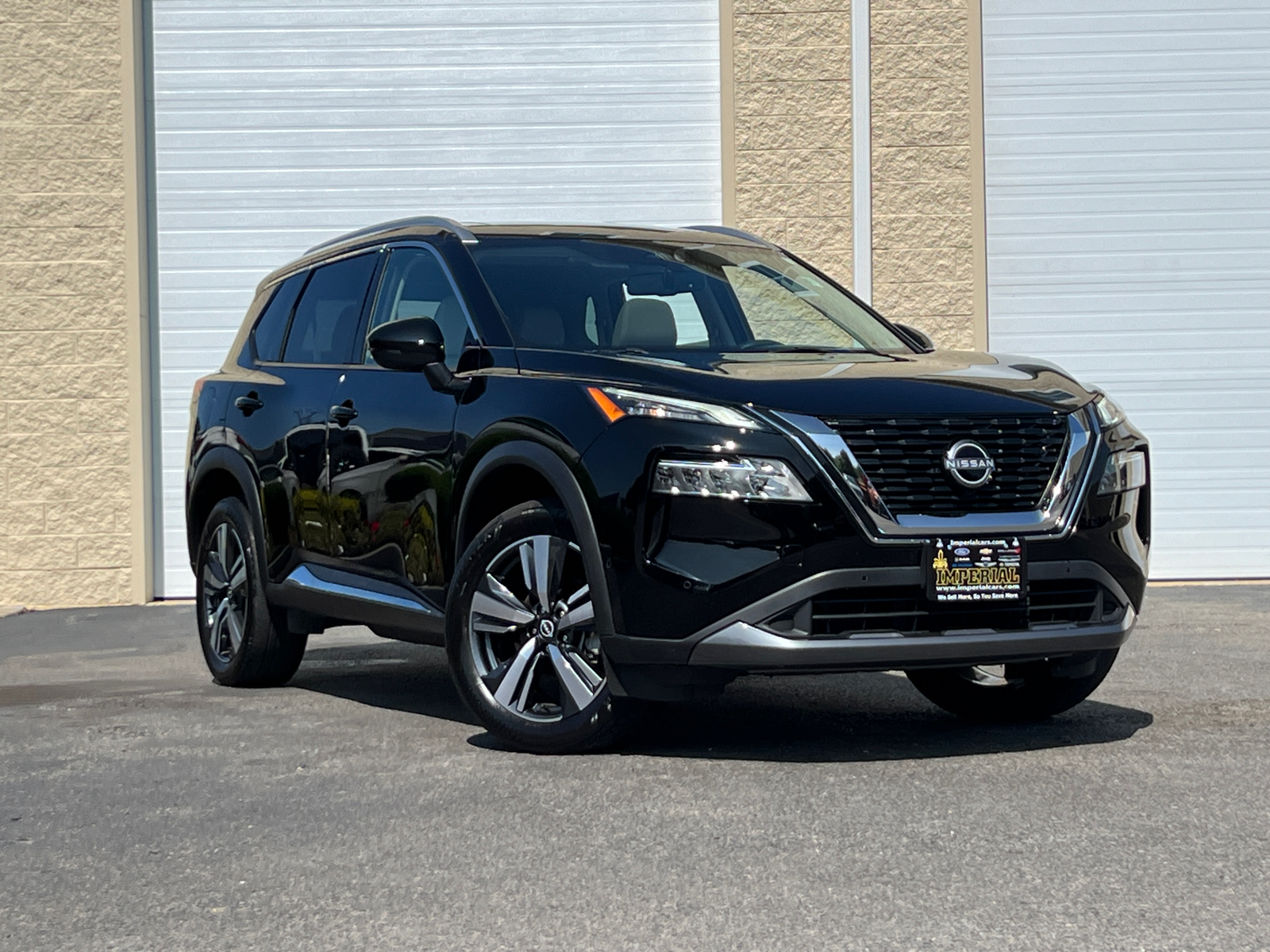 2023 Nissan Rogue SL 1