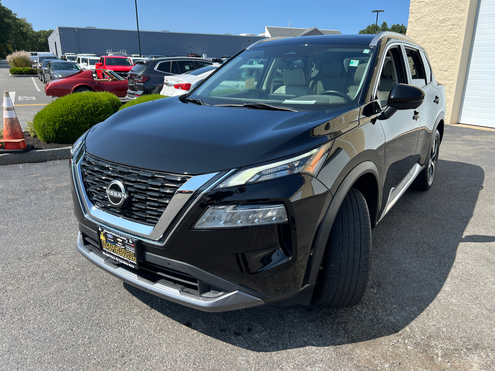 2023 Nissan Rogue SL 4