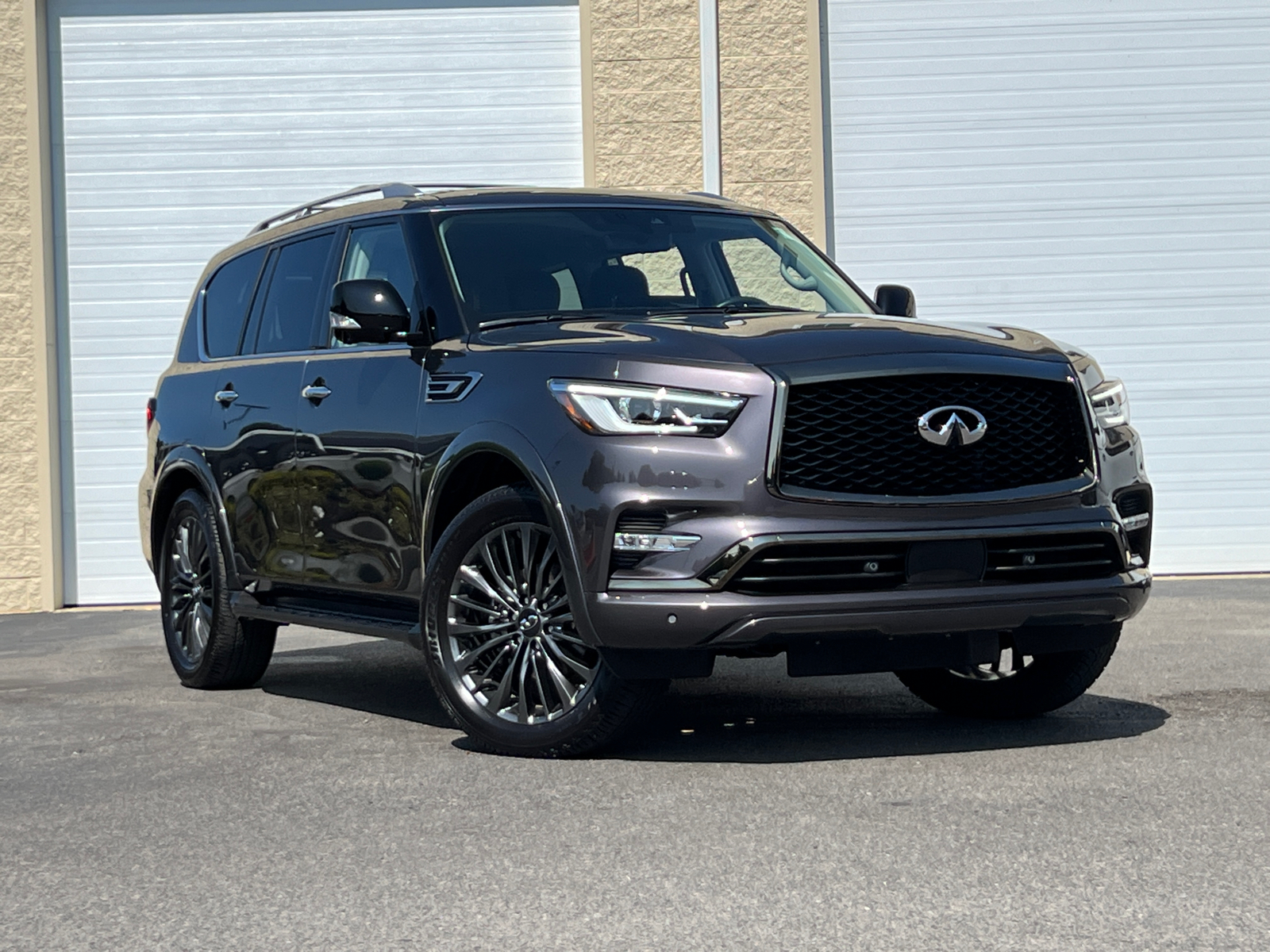 2024 INFINITI QX80 Premium Select 2