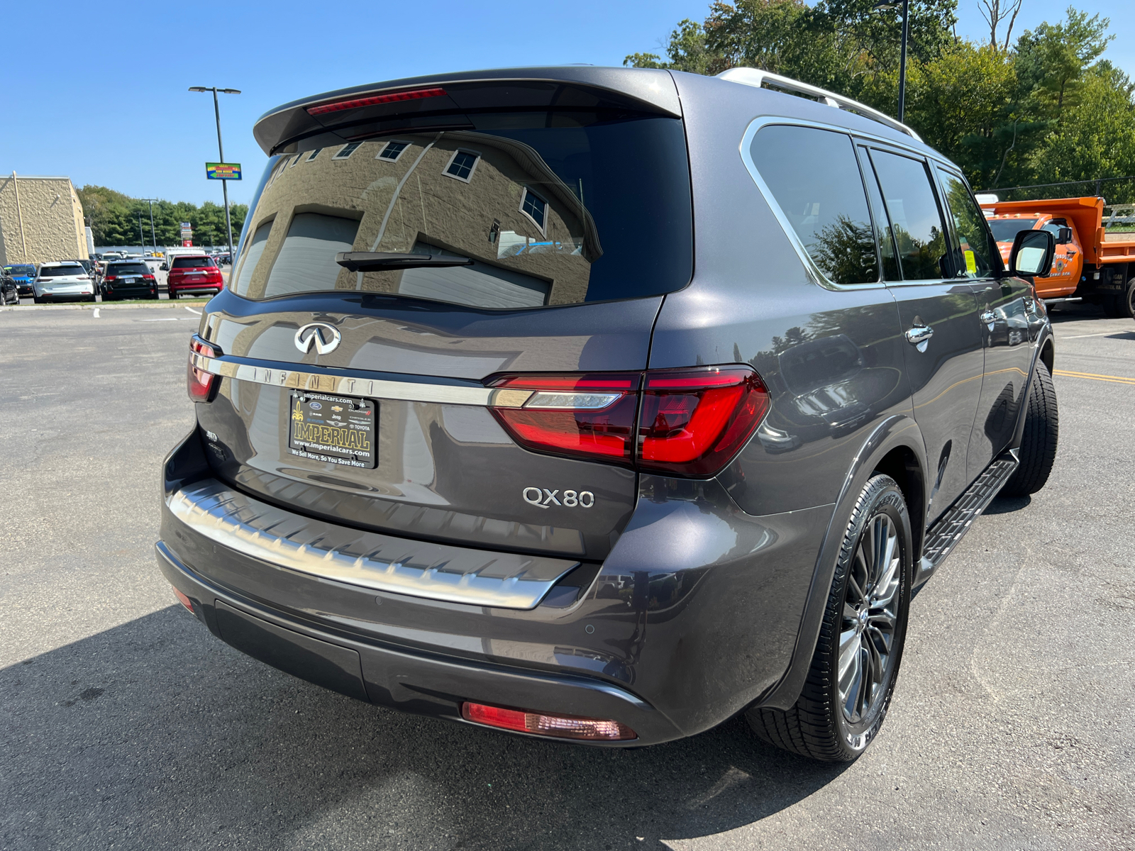 2024 INFINITI QX80 Premium Select 11