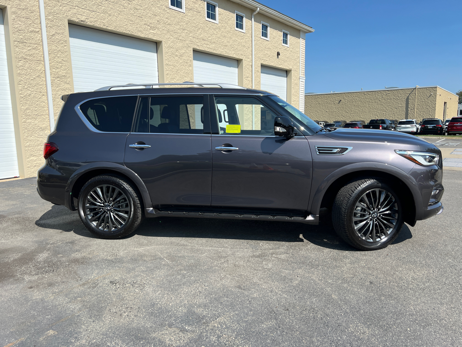 2024 INFINITI QX80 Premium Select 12