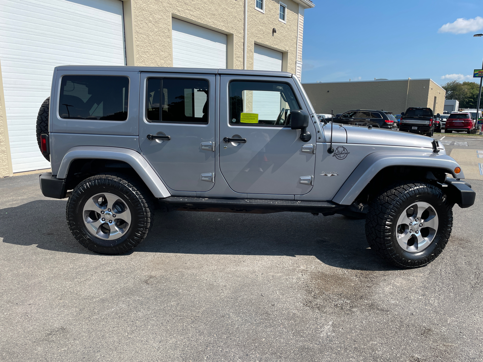 2017 Jeep Wrangler Unlimited Sahara 11