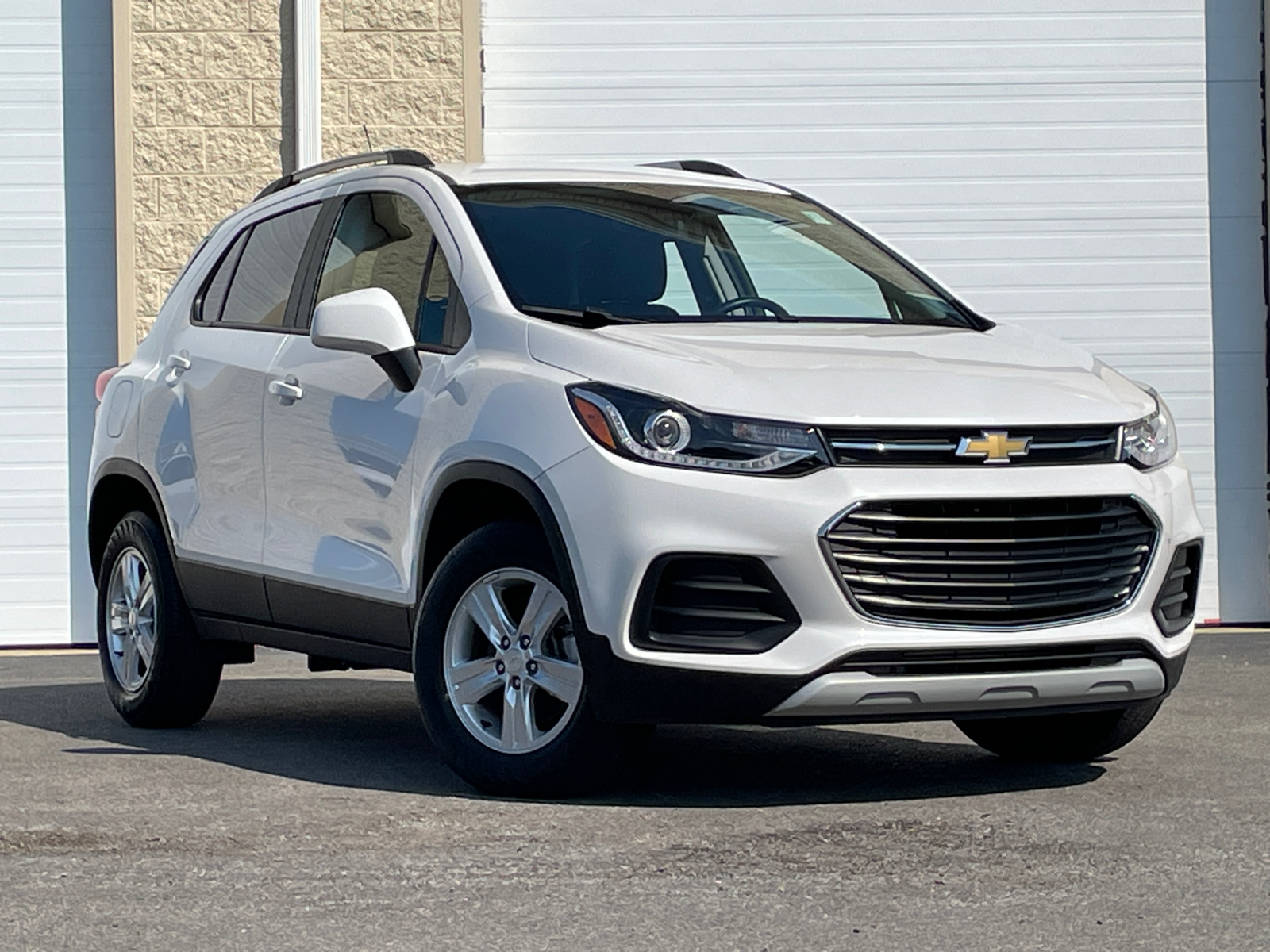 2022 Chevrolet Trax LT 1