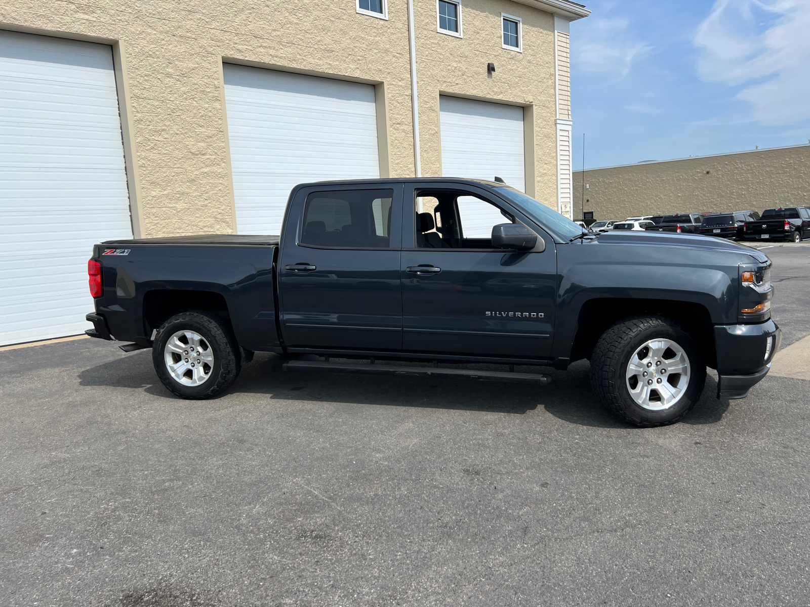 2017 Chevrolet Silverado 1500 LT 11