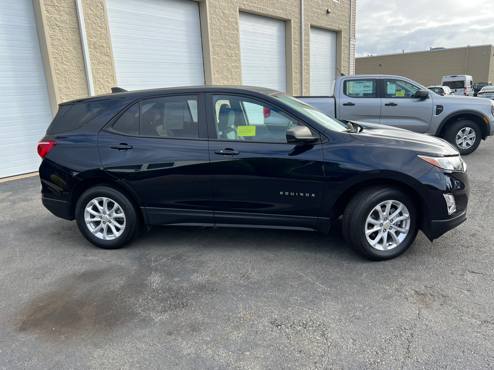 2021 Chevrolet Equinox LS 11