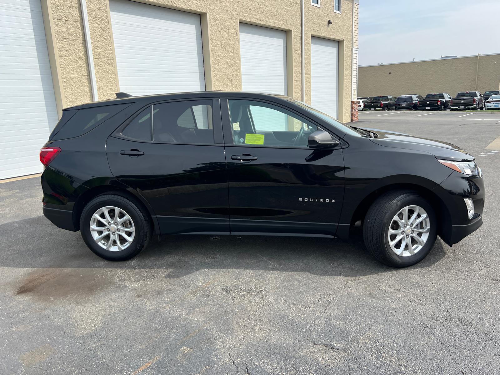 2021 Chevrolet Equinox LS 11