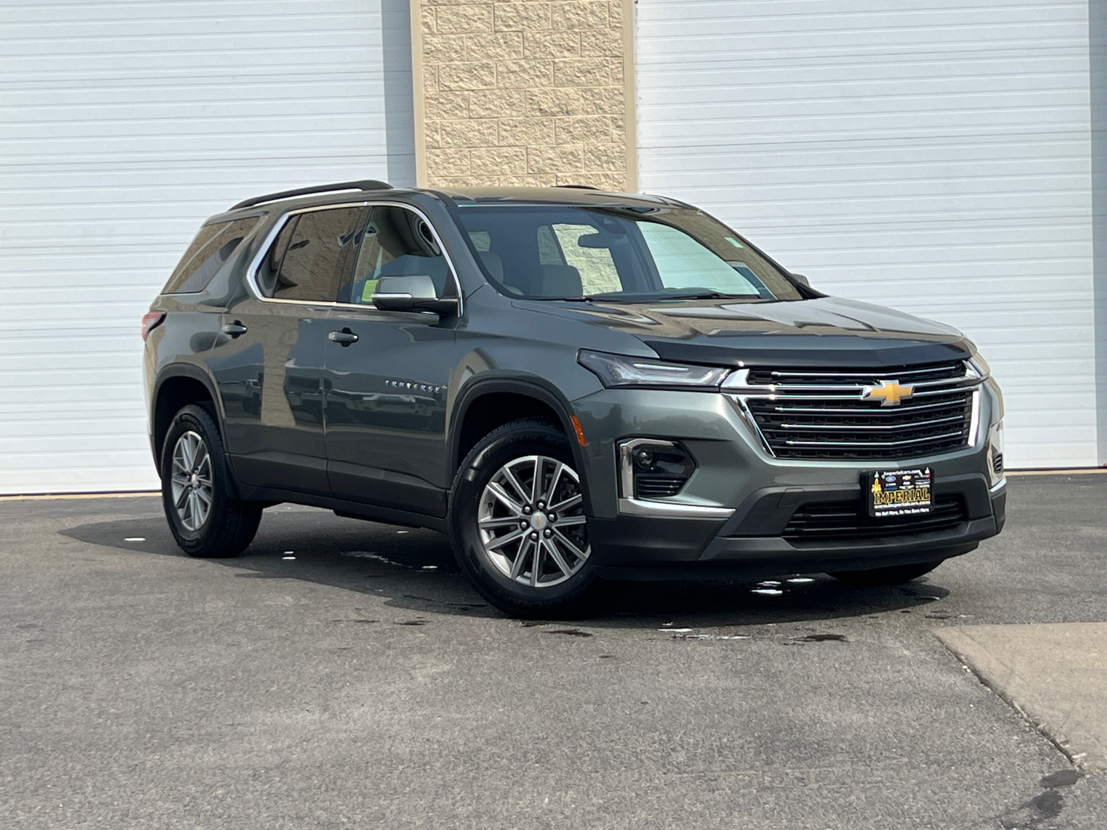 2023 Chevrolet Traverse LT Leather 1