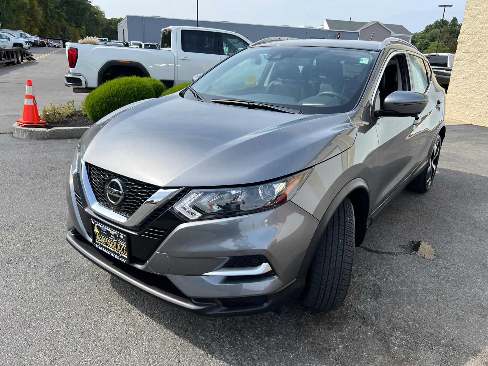 2022 Nissan Rogue Sport SL 4