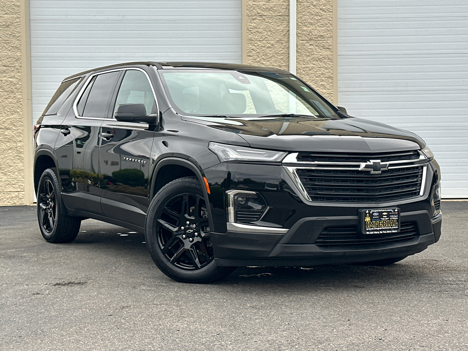 2022 Chevrolet Traverse LS 1