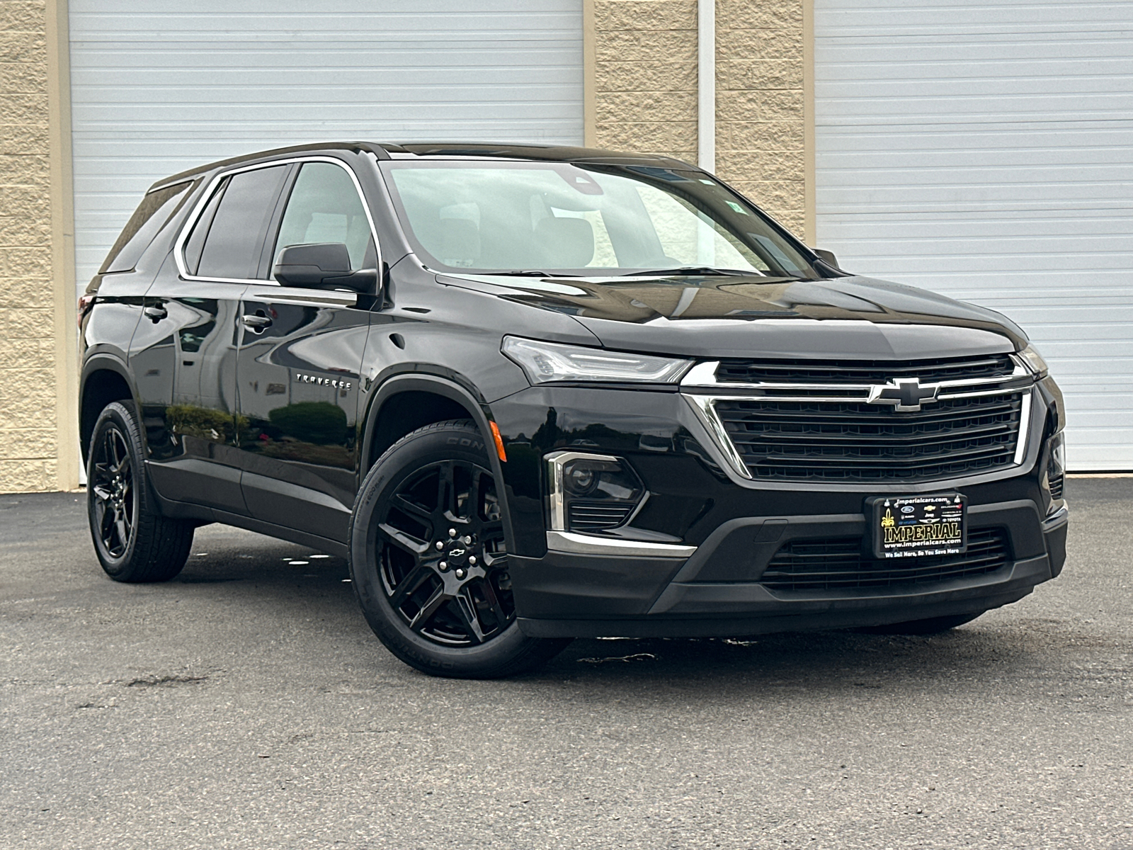 2022 Chevrolet Traverse LS 2