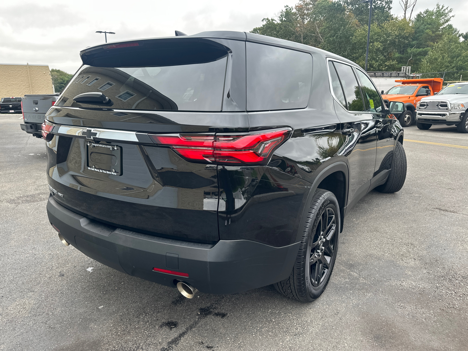 2022 Chevrolet Traverse LS 11