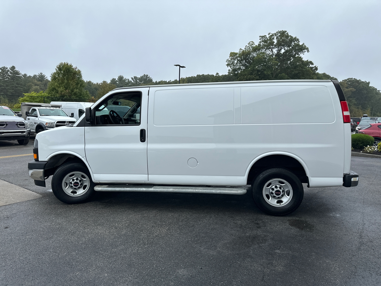 2021 GMC Savana 2500 Work Van 5