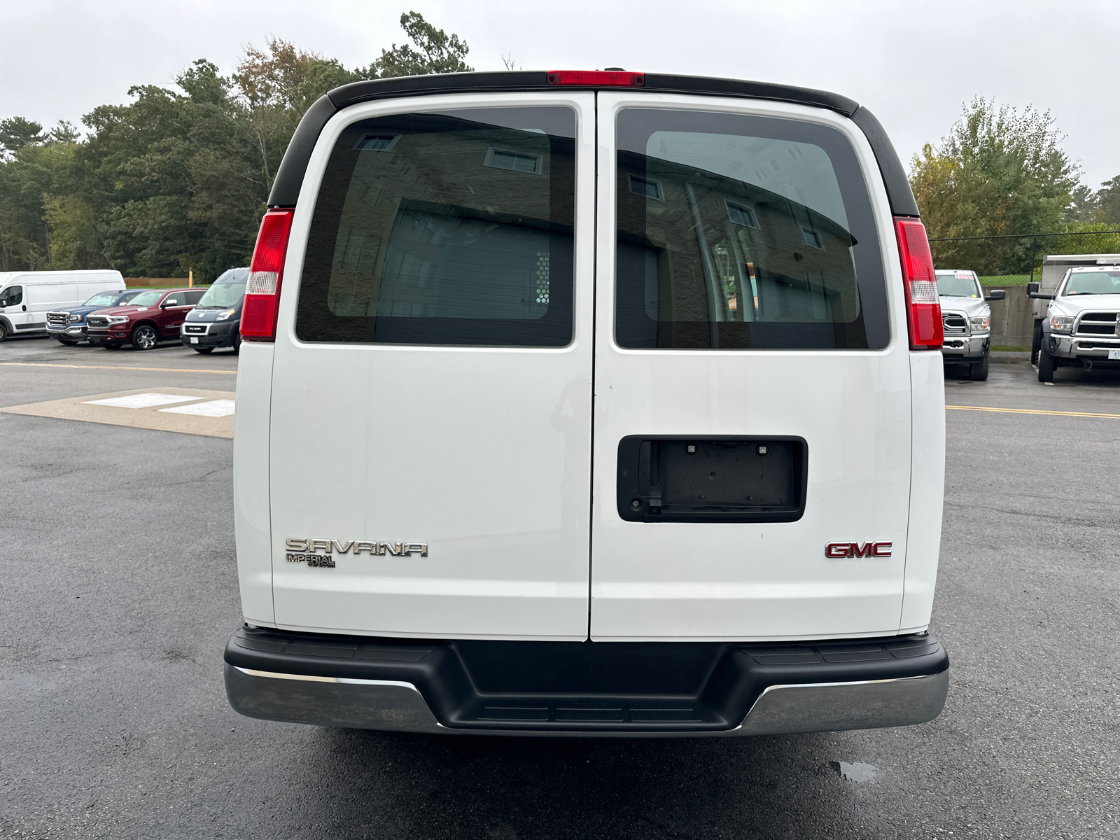 2021 GMC Savana 2500 Work Van 8