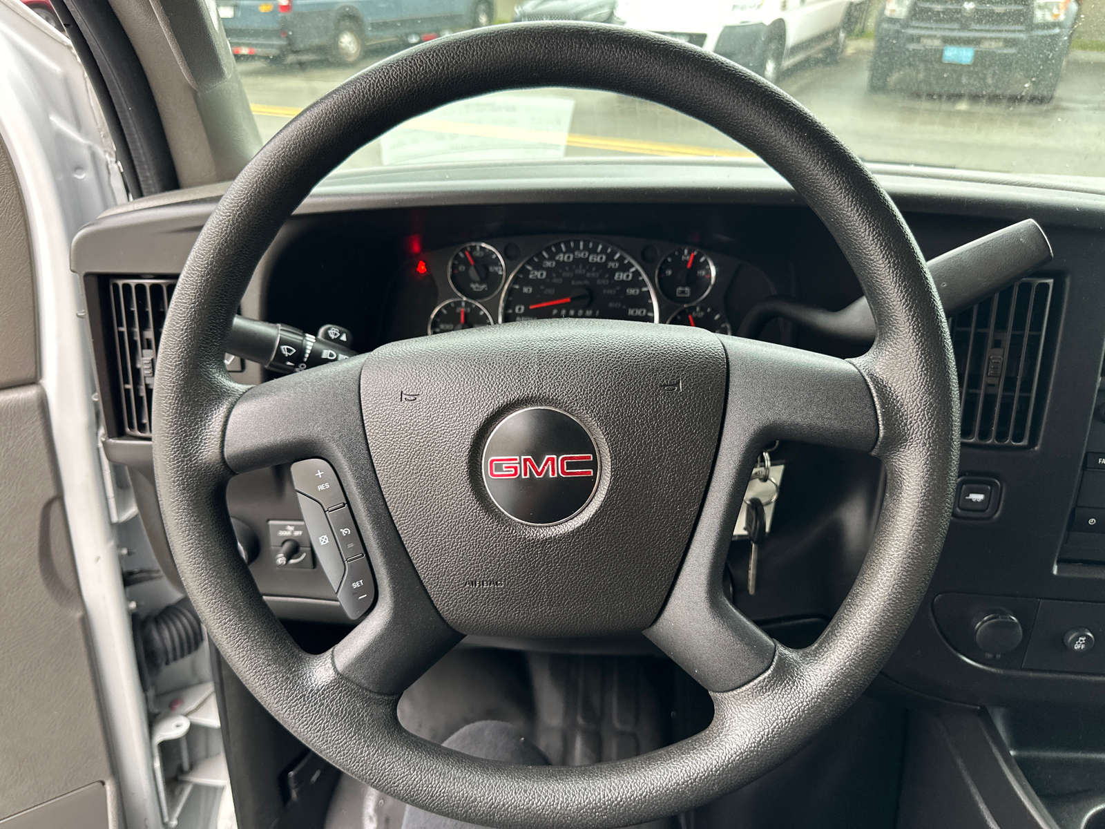 2021 GMC Savana 2500 Work Van 18