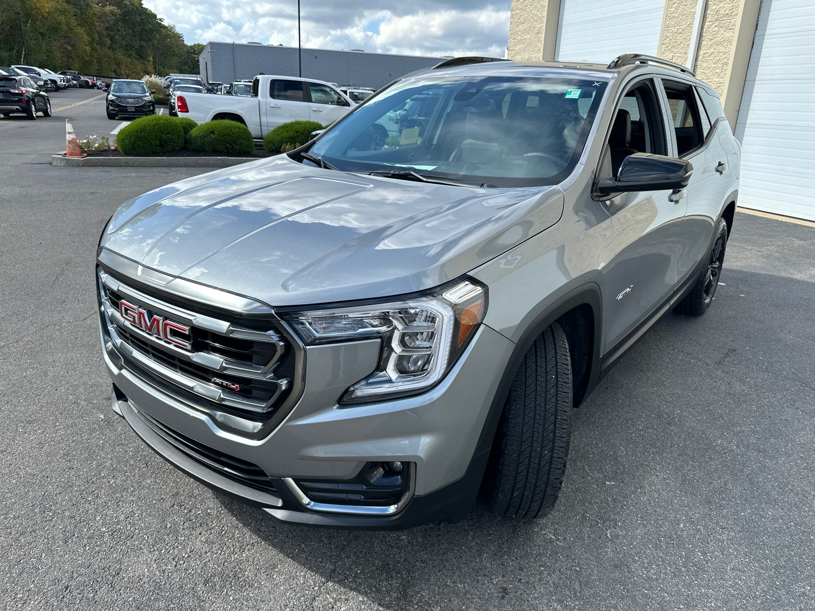 2023 GMC Terrain AT4 4