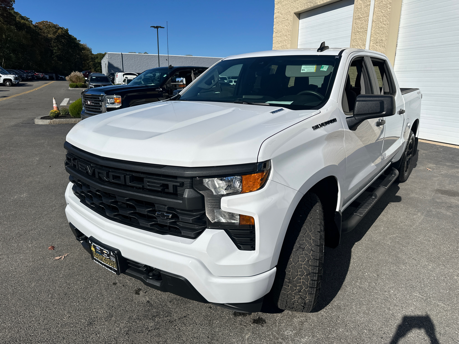 2024 Chevrolet Silverado 1500 Custom 4